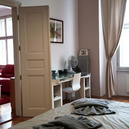 Apartment Balbinova Prague Chambre photo